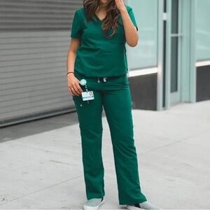 Figs Hunter Green set L/XL Petite